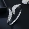 Suministro Transfronterizo: Pulsera Vintage Estilo Palacio con Ala de Pluma y Circonita Microincrustada, Elegante y Graciosa Pulsera para Mujer al por Mayor