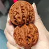 Juego de Cuatro Piezas de Adornos Premium de Nogal Hechos a Mano con Patrón de Kirin, Sombrero Oficial y Diseños de Cabeza de León para Manipular y Jugar con Nueces Antiguas