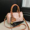 Bolso Cruzado, Bolso de Mano de Oso de Dibujos Animados, Bolso de Hombro Simple y Versátil, Diseño de Nicho Moderno y Elegante