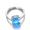 Zhenrong Pulsera de anillo clásica popular europea y americana chapada en plata 925 con incrustaciones de imitación de topacio de cristal azul