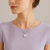 Joias transfronteiriças europeias e americanas femininas de temperamento fashion colar em forma de coração corrente cruzada simples fecho de pressão pingente de coração de pêssego colar