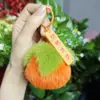 Novo Coisas Boas Acontecem Pelúcia Pequeno Keychain de Caqui Pingente de Pelúcia Imitação de Pelo de Coelho Rex Barraca Memorial Pendente Atacado