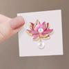 Broche retro de perlas de loto estilo chino para mujer, pin de solapa exquisito y elegante de alta gama para cheongsam Hanfu, accesorios para abrigo