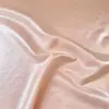Tela de Lino de Seda Satinada de Color Sólido Verde Gema Brillante Esmaltada Tela para Vestido Estilo Chino con un Brillo Perlado