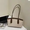 Bolsa Retrô de Luxo para Mulheres Outono 2025 Nova Moda de Nicho Bolsa Tote Estampada de Leopardo Bolsa de Ombro/Axila para o Dia a Dia