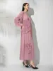 Vestido Elegante Plissado Outono 2025 Novo Luxo Leve High-End Decote V Bordado Floral Plus Size Moda Emagrecedor Longo