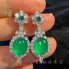 Brincos minimalistas com cravação de zircônia, calcedônia natural, ágata de cabaça verde translúcida e pingente de segurança, mesmo estilo visto no Xiaohongshu