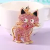 Llavero de Metal con Pedrería Rosa de Gato Animal Lindo Colgante Pequeño para Mochila Accesorio Exquisito para Niñas Regalo Venta al por Mayor