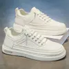 Zapatos Blancos para Hombre, Nuevo Modelo Verano 2026, Tenis Blancos Deportivos Juveniles, Zapatos Casuales de Trabajo de Cuero sin Cordones