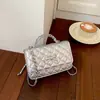 Bolsa de mano de estilo francés de comercio exterior con patrón de rombos de diamante, bolsa cuadrada pequeña con lazo dulce, bolsa de cadena de un solo hombro cruzada de alta gama