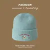 Chapéu de Lã Bordado com Cachorro Estilo Coreano Ins para Mulheres no Outono e Inverno Aquececido Quente e Fofo Chapéu de Tricô Gorro com Proteção para Orelhas