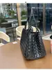 Bolsa Cesta Tecida de Couro Novo Transfronteiriça Bolsa Cesta de Legumes Portátil Retro de Alta Qualidade Bolsa de Ombro Único Transversal Feminina de Grande Capacidade