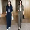 Moderna chaqueta corta de trabajo de otoño para mujer y pantalones casuales de pierna ancha, conjunto de dos piezas adelgazante y rejuvenecedor