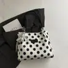 Bolsa de Ombro Casual Grande Capacidade Colorblock de Lona com Bolinhas da Moda 2026 Nova Estilosa Retrô Tote para Mulheres Transfronteiriça