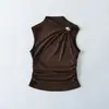 Modelo A1038 28, Colete Decorado em Metal Preto, Vermelho e Café Escuro, Marca Estilo Europeu e Americano Hottie Sexy Poliéster