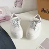 Zapatillas Blancas 2026, que Aumentan la Altura, Versátiles, Casuales, Modernas, Suela de Plataforma, Ligeras, Suela Suave, Zapatos para Mujer, Diseño de Nicho, XY-A6628