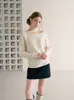 Elegante blusa de tricô com gola halter ombro a ombro e mangas compridas para mulheres, versátil e fashion, modeladora e valoriza a silhueta, adequada para usar no outono e inverno
