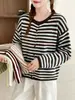 Outono e Inverno Novo Estilo Coreano Preguiçoso Listrado Bloco de Cores Cardigan de Tricô Top Feminino Emagrecedor Versátil para o Trabalho Redutor de Idade Suave