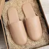 Zapatillas de Piel de Oveja de Alta Calidad Cuatro Estaciones Primavera y Otoño Hogar Amantes Piso Día Zapatillas Alojamiento Turístico Hotel Hotel Zapatillas de Cuero de Gama Alta