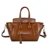 Bolsa Cruzada Modelo Nuevo 2026 Cara Sonriente con Alas, Bolso de Mano y Bandolera de Lujo Ligero para el Trabajo, Bolso Tote Versátil de Gama Alta para el Trabajo