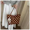 2026 Nueva Bolso Tote Elegante de Lunares Gran Capacidad Exquisito Versátil para Viajes de Negocios Bolso de Mano al Hombro Moderno de Moda
