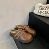 Chinelos de couro Birkenstock com sola grossa e forro de pelo 2026 novo estilo feminino inverno bico fechado slip-on sapatos quentes de algodão feminino