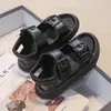 Sandalias Infantiles 2026 Novedades de Verano para Niños con Punta Abierta Suela Ligera Calzado de Playa para Niñas Moda Tendencia Casual Zapatos para Niños