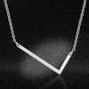 Collar con colgante creativo de 26 letras en inglés para mujer, cadena de clavícula con letras Joker, venta al por mayor
