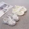 Zapatillas de entrenamiento alemanas de encaje y perlas para niñas, malla transpirable, nuevas sandalias primavera/verano 2026, zapatillas blancas, zapatos deportivos Cortez