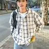 Camisa Ligera al Aire Libre Estilo Coreano para Hombres y Mujeres Primavera y Verano Camisa de Cuadros Manga Larga Chaqueta Vintage con Capucha Protección Solar Pareja