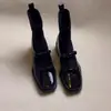 Botas Meia Quadradas Retrô com Laço Elástico Emagrecedoras Estilo Mary Jane 2026 Outono/Inverno Botas de Cano Curto Emagrecedoras com Salto Grosso Femininas