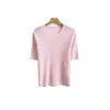 Camiseta feminina estilo coreano, pura e atraente, de tricô trançado, gola redonda, manga curta, para o início do outono 26, design de alta qualidade, top deslumbrante