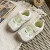 Sandalias para Niños 2026 Primavera/Verano Nuevo Modelo Sandalias para Niñas Suela Suave Malla Transpirable Deportivas para Niños Zapatos Casuales para Bebé