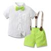 Conjunto de Vestido de Performance Infantil Duas Peças para Menino de Verão com Cardigã de Botão Único de Manga Curta e Laço, Calça de Suspensório Listrada