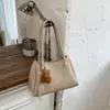 Bolsa de Mão Grande Capacidade Nova Verão 2026 Moda Simples Cor Sólida Bolsa de Ombro Estilo Coreano Design de Nicho Bolsa Tote