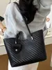 Bolso tote de color liso con patrón tejido de moda para mujer, estilo coreano de verano, moderno, casual, gran capacidad, para llevar en el hombro o debajo del brazo