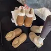 Zapatos de invierno 2025 para mujer, de suela gruesa, sin cordones, forrados de felpa, de algodón, para mujeres petites, mocasines cálidos y acogedores