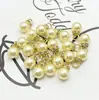 Anel Pingente de Pérola Falsa de Alto Brilho ABS com Agulha Dourada e Strass, Bolsa de Presente para Doces de Casamento, Acessório DIY Feito à Mão, Decoração para Suéter, Cheongsam, Bolsa de Sapato