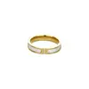 Anillo de Acero de Titanio No Descolorante con Carcasa de Diamante para Mujer Diseño de Nicho Lujo Accesible Versátil Alto Gama Estilo Ins Anillo para el Dedo Índice