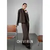Jaqueta Curta Nova Baunilha Café Outono/Inverno 2026 para Mulheres com Design Único, Gola Reversível, Mangas Longas, Sem Botões, Top Moderno e Versátil