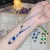 Pendientes Colgantes Exagerados de Industria Pesada Retro Europeo y Americano Versa Chapados en Circonio de Color de Alta Calidad de 18k con Borla de Pétalos Largos