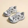 Zapatillas tipo "dad shoes" ligeras y populares para mujer, nuevas zapatillas deportivas casual de otoño 2026, de malla, súper populares para senderismo al aire libre