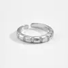 Anillo Abierto Ajustable con Incrustación de Circonita, Estilo Europeo y Americano, Moda Personalizada, Sensación de Alta Gama, Anillo para Mujer, Modelo Popular de Venta Caliente 2026