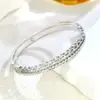 Nuevo Pulsera de Acero de Titanio Oro de 18K de Comercio Exterior con Hebilla de Círculo Hueco de Doble Capa para Mujer, Joyería de Pulsera Transfronteriza de Nicho Tachonada de Diamantes