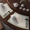 Nuevo posavasos con forma de abanico estilo chino para mesas redondas, impermeable, a prueba de aceite, tapete de PVC termoaislante con diseños tradicionales chinos de loto y flor de ciruelo para uso doméstico