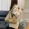 Bolsa Transversal Nova de Verão 2024 Feminina Grande Capacidade Estilo Preguiçoso Artística Simples Bolsa de Lona Bolsa de Pano de Mão para Estudante
