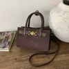 Bolsa Pequena Retro Nova Outono e Inverno 2026 Transfronteiriça para Mulheres, Bolsa de Ombro Único Transversal, Bolsa de Mão Versátil para o Dia a Dia, Bolsa Quadrada Pequena