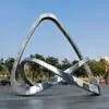 Escultura de Acero Inoxidable para Exterior Fabricante Personalizado Hito Lujo Ligero Jardín Parque Geométrico Espejo de Piso Ornamentos Grandes de Pie