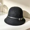 Chapéu de Pescador de Lã com Fivela de Couro Retro Japonês Feminino Outono Inverno À Prova de Vento Quente Chapéu Balde Versátil Coroa Redonda Aba Pequena Fedora