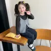 Conjunto de Tres Piezas de Chaleco de Punto Estilo Coreano para Niñas Estilo Primavera/Otoño 2026 Nueva Moda Infantil Set Elegante para Niña Tendencia